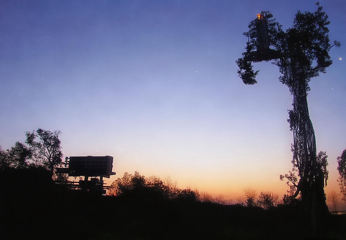 休斯顿火箭vs丹佛掘金：季后赛关键对决策略解析与球星较量